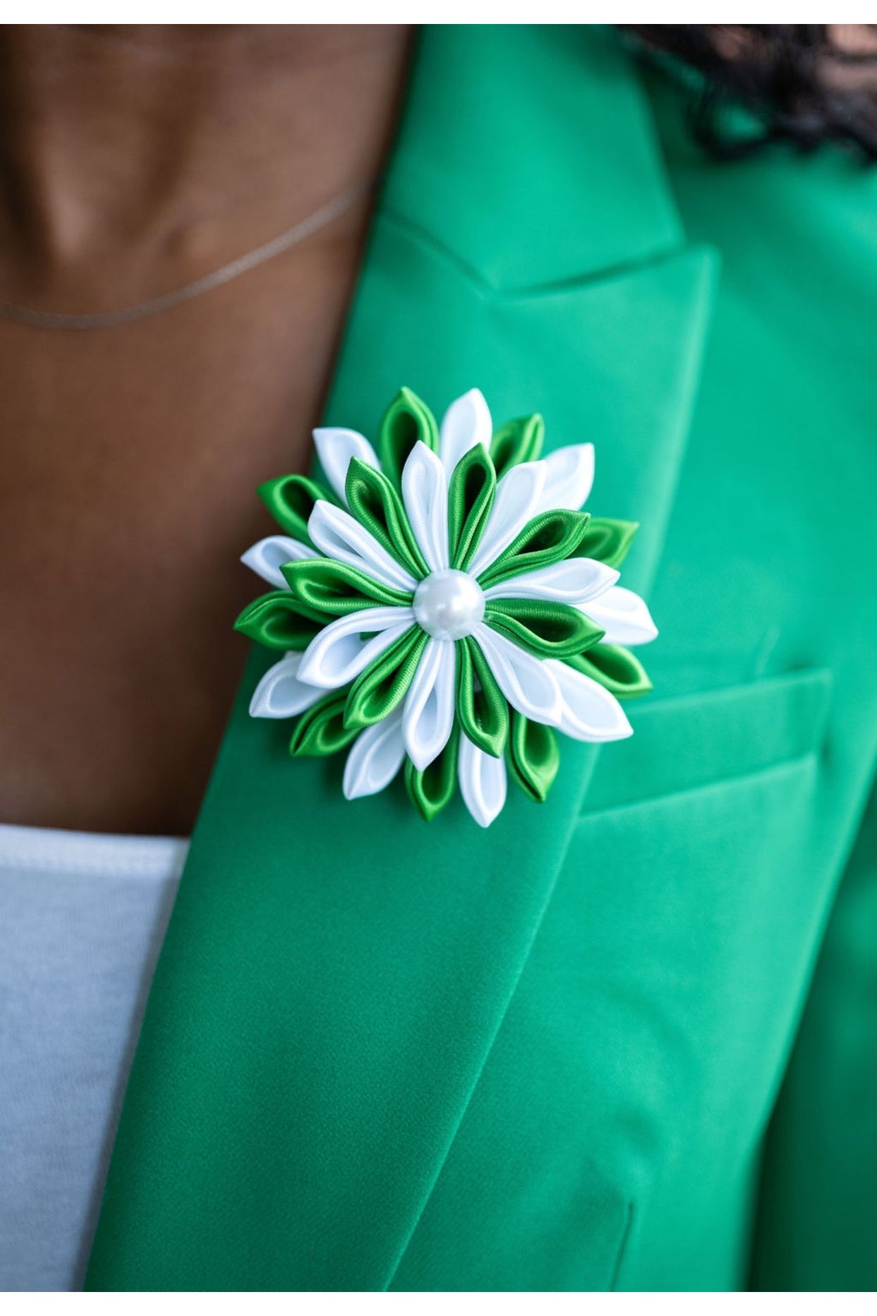 Green and White Ribbon Flower Pin