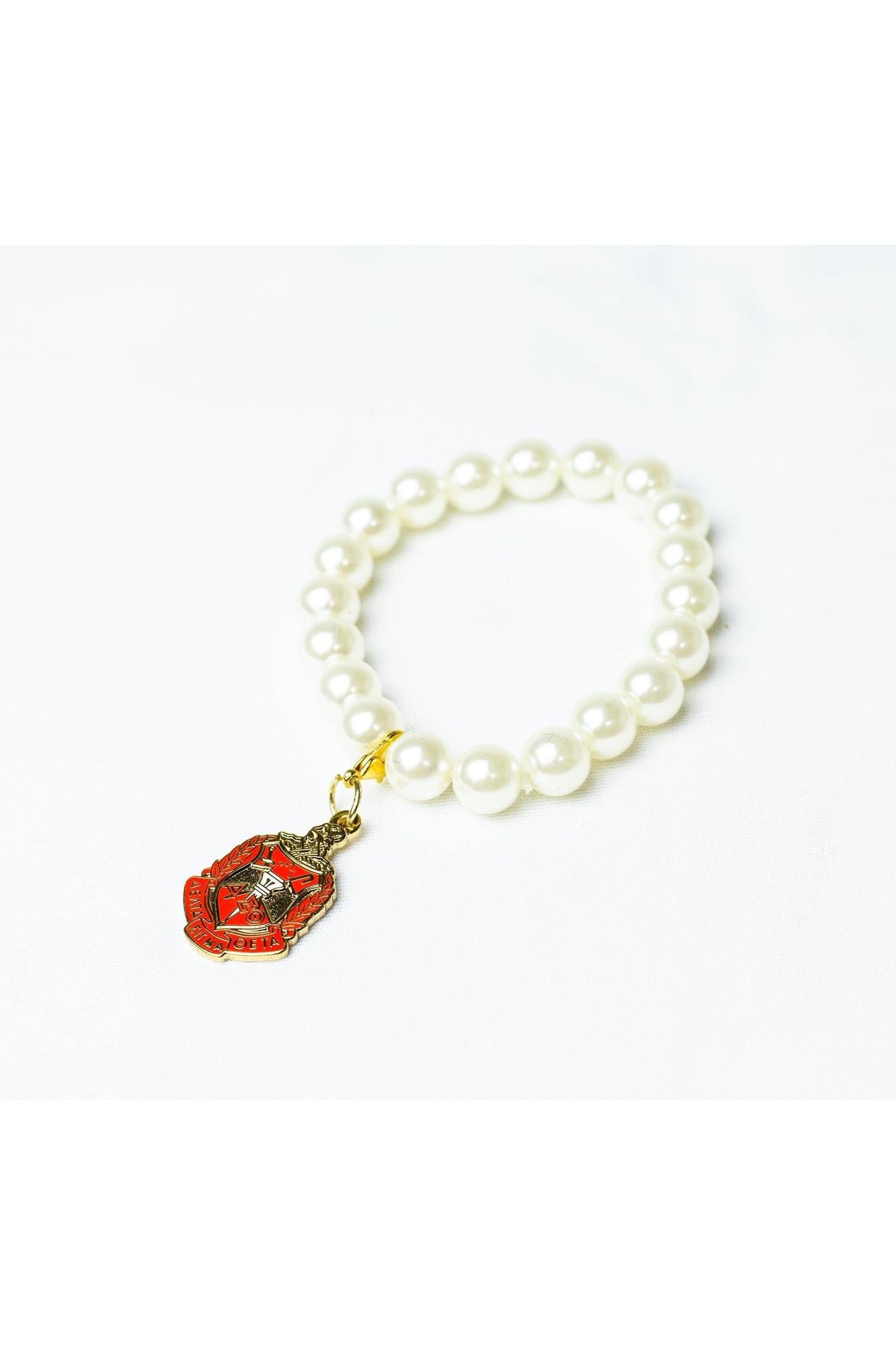 ΔΣΘ Pearl Bracelet with Gold Shield